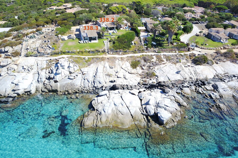 Felshaus über dem Wasser - Nr. S338.2