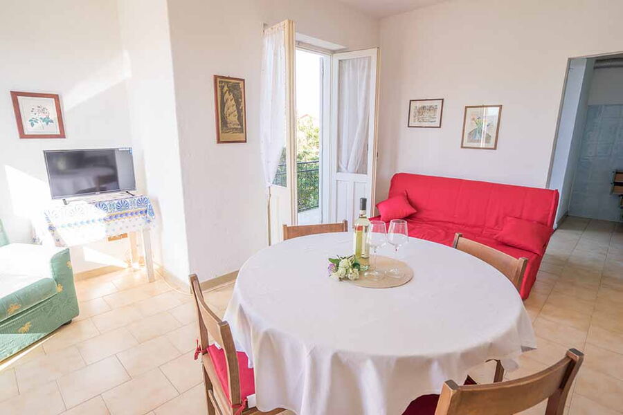 Haus am Strand - Nr. 168B - Esstisch
