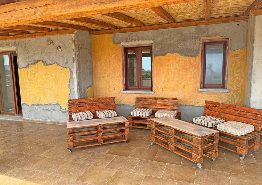 Mediterranes Anwesen mit 4 Wohneinheiten, Meer- Panoramablick & eingespielte Ferienvermietung