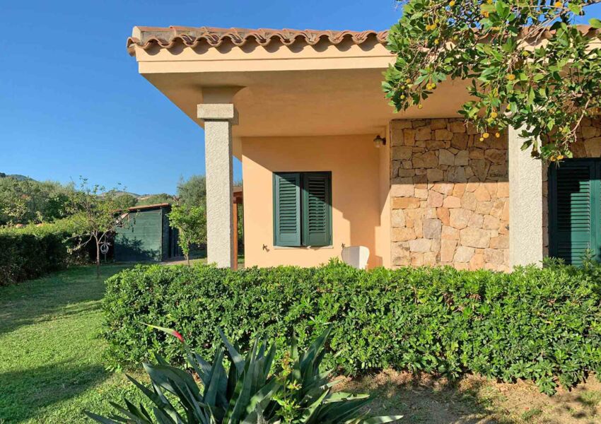 Hochwertige Villa am Ortsrand von Budoni