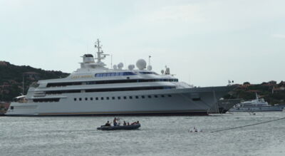 Lady Moura in Porto Cervo