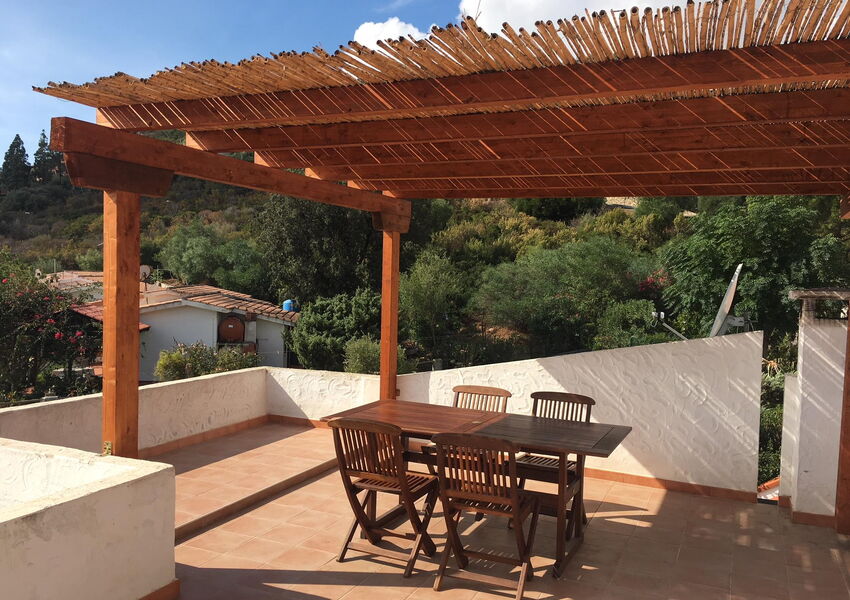 Bungalow mit Dachterrasse und Meerblick in zentraler Lage von Costa Rei