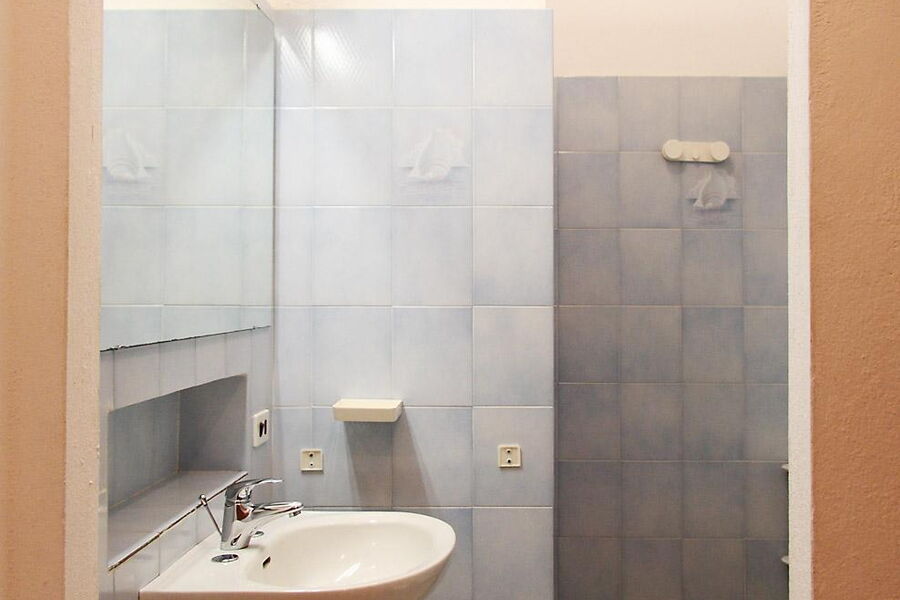 Haus auf dem Meeresfels I - Nr. S205b