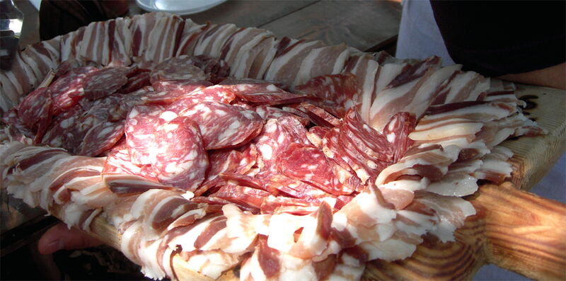 Beim Bauern wird als Vorspeise klassisch das „Antipasto di Terra“ gereicht