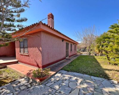 Lauschiger Bungalow am Ortsrand