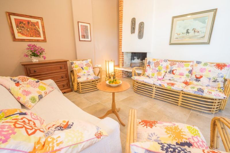 Surfer's Traumhaus an zwei Sandstränden - Nr. 555B - Wohnzimmer