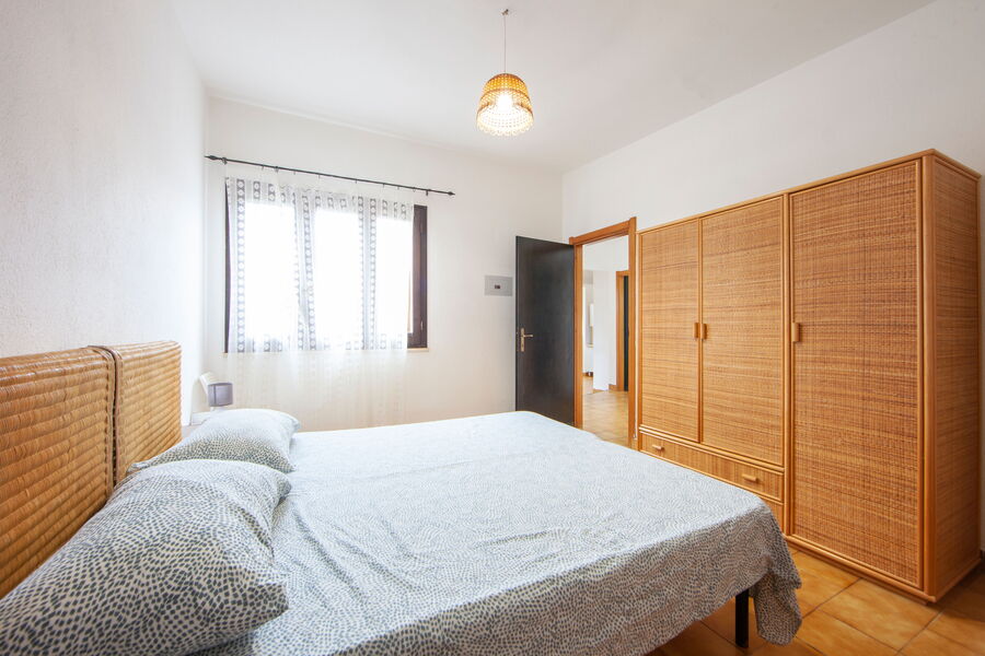 Felshaus über dem Wasser - Nr. S338.1