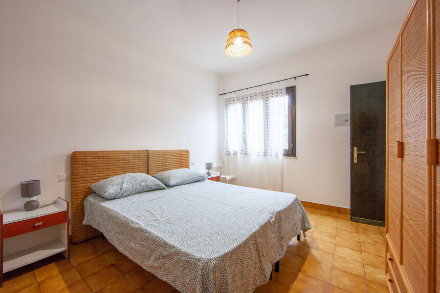 Felshaus über dem Wasser - Nr. S338.1